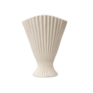 Fountain Vase - Off-White by Ferm Living | City Hall